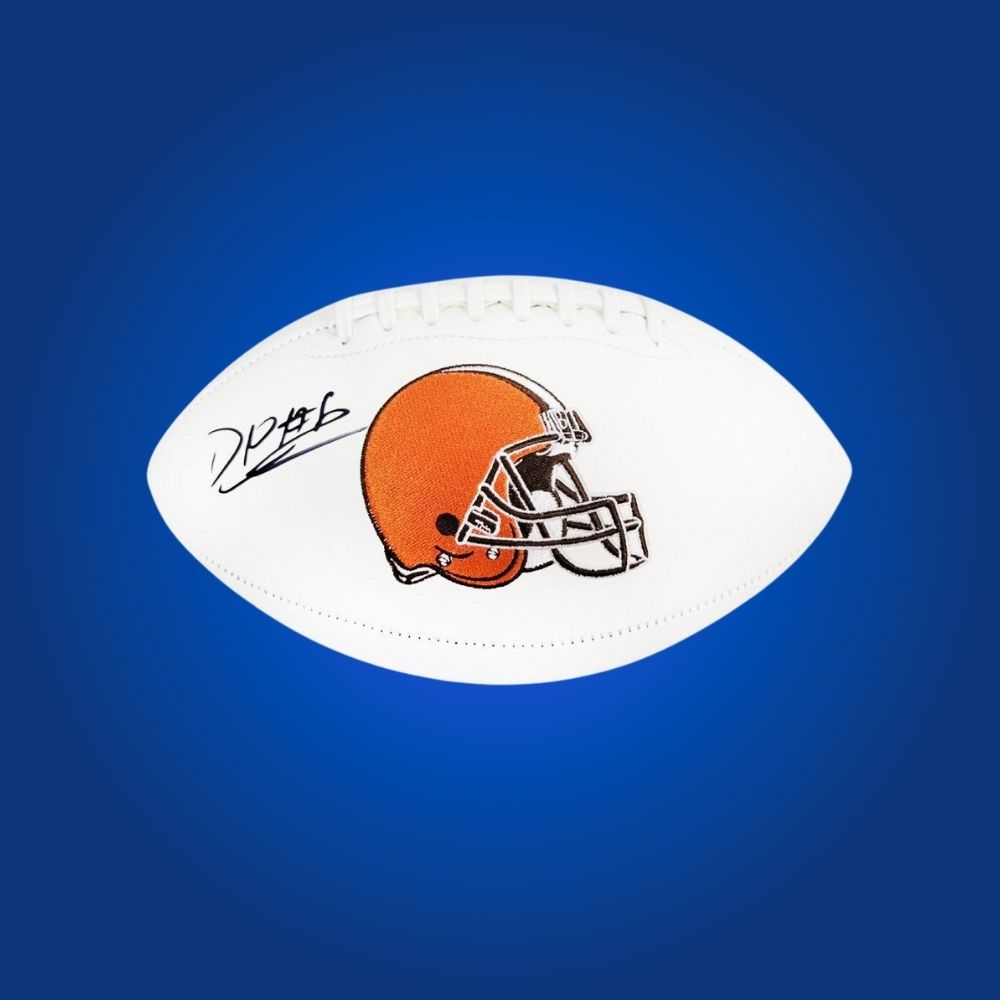 David Njoku signed Cleveland Browns logo football, an excellent item for fans and collectors, guaranteed authentic.