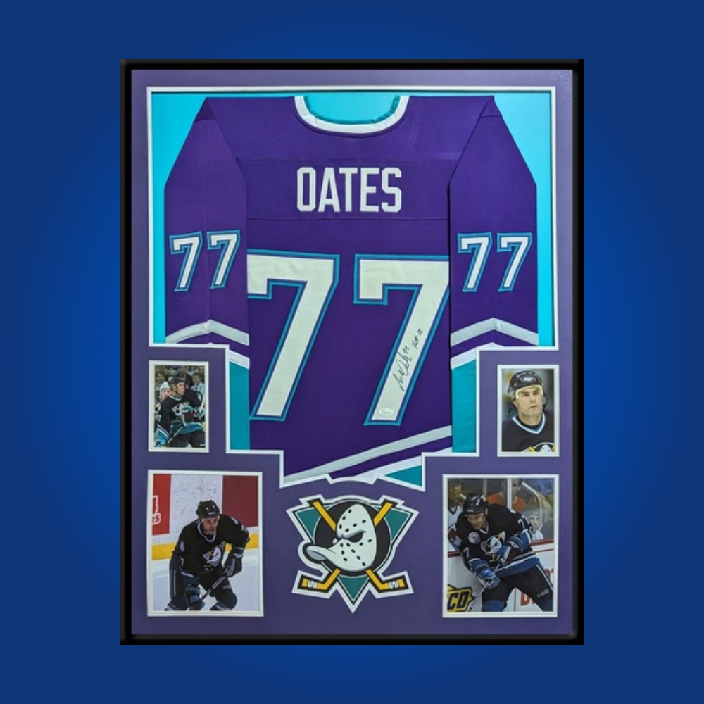 This full framed Anaheim Ducks jersey is hand-signed by Adam Oates. A premium collectible for fans, it features Oates’ signature and official team colors, ideal for display and celebrating a hockey legend’s career.